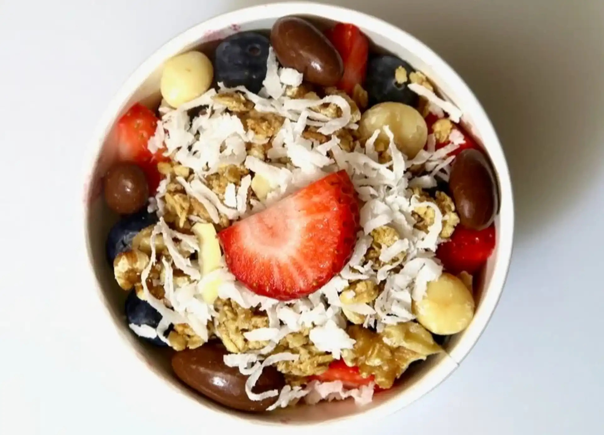 Maui Waui acai bowl